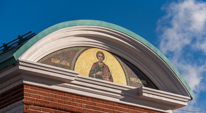 Уникальные мозаики XIX века в убранстве фасадов